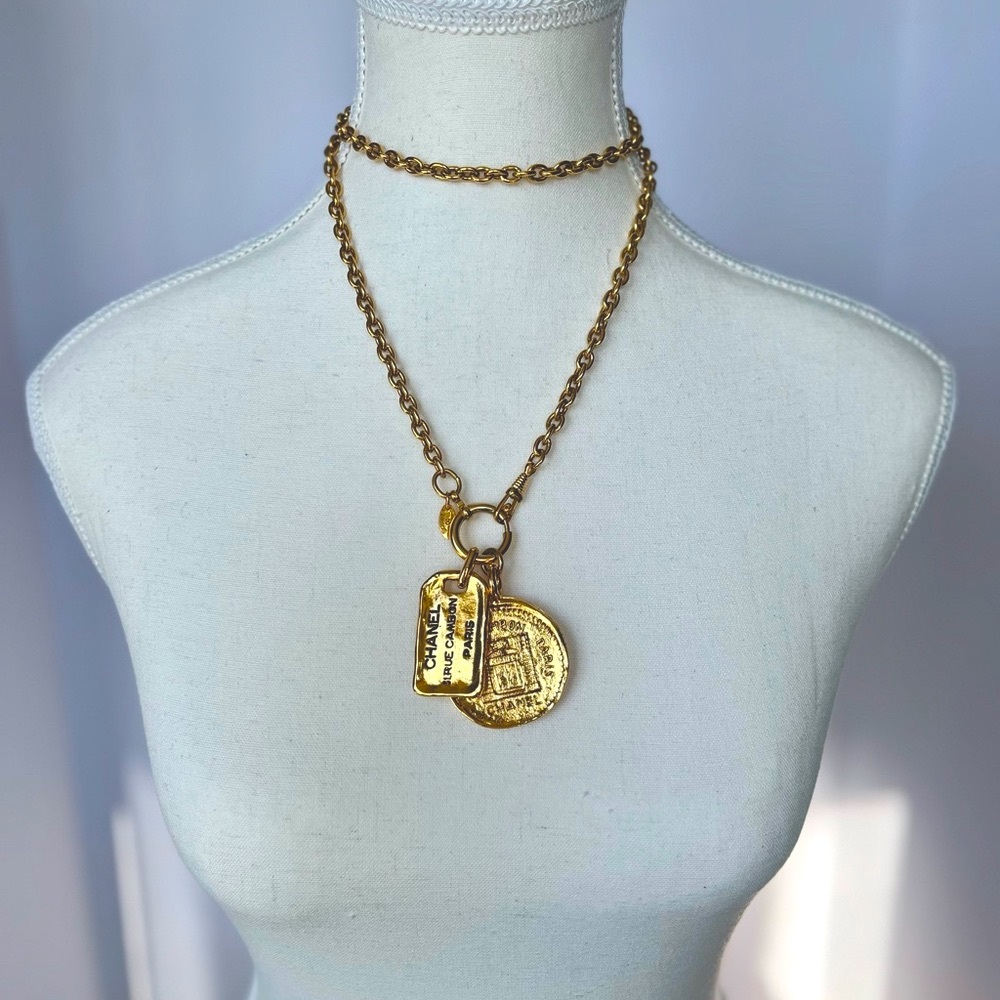 Chanel Vintage 24k Gold Rue Cambon Charm Pendant Necklace 80’s
